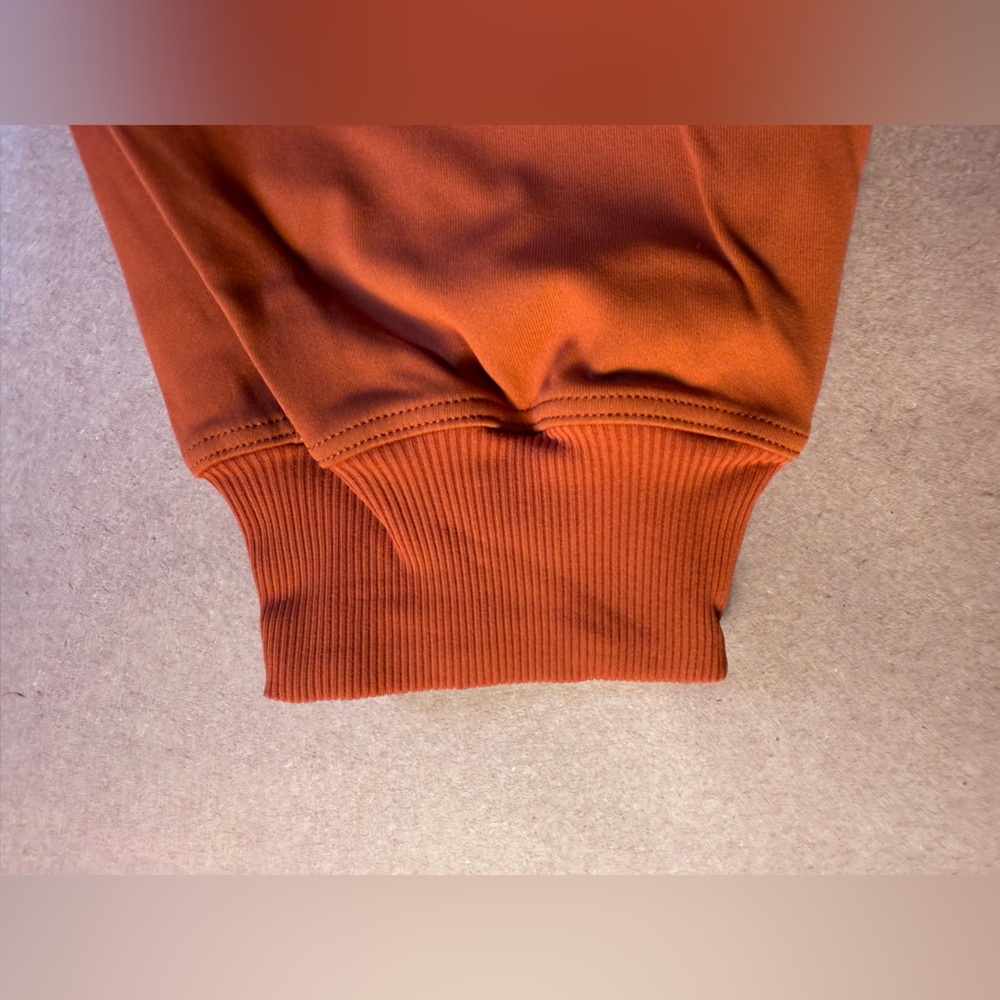 Lululemon Stretch High-Rise Jogger *Full Length
Cayenne size 6 NWT - Picture 10 of 10